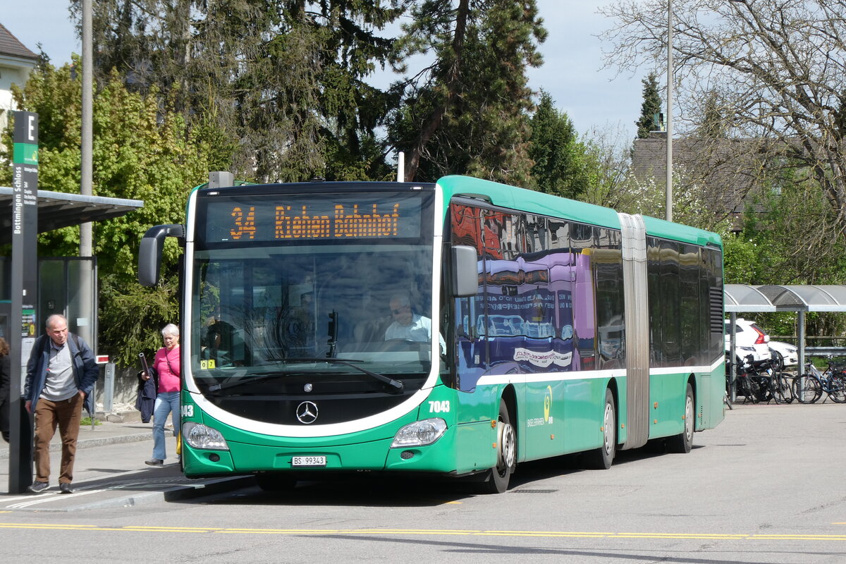 (286'208) - BVB Basel - Nr. 7043/BS 99'343 - Mercedes am 16. April 2026 in Bottmingen, Schloss