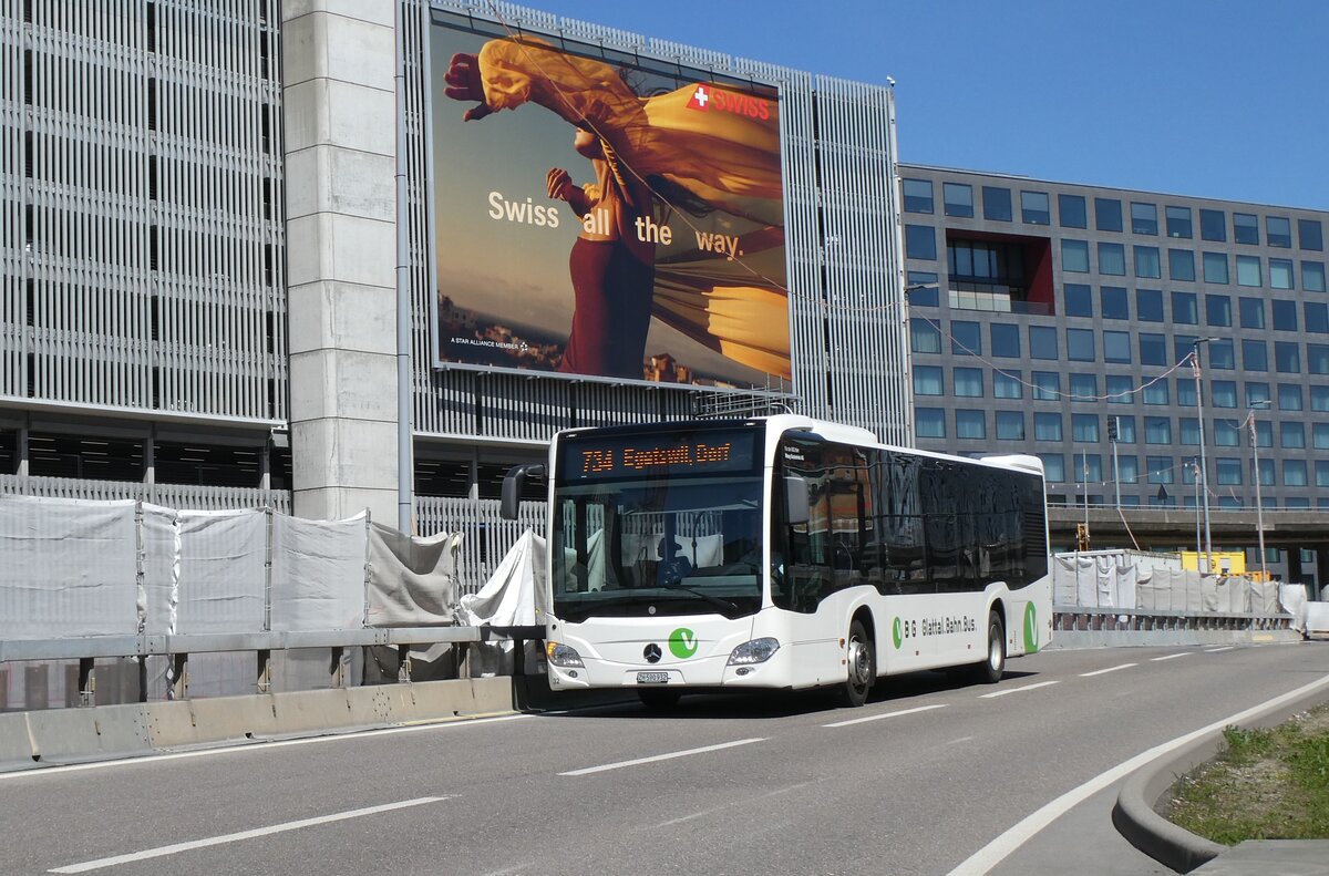 (286'310) - Maag, Kloten - Nr. 32/ZH 590'932 - Mercedes am 23. April 2026 in Z�rich-Flughafen