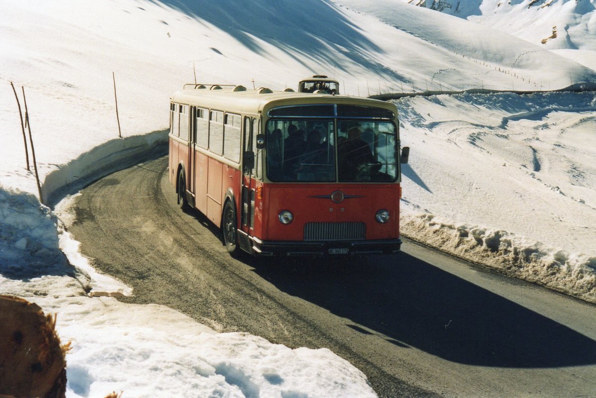 (AA 02) - Aus dem Archiv: AFA Adelboden - Nr. 21/BE 345'173 - FBW/T�scher (ex P 25'508) am 25. Februar 1990 in Adelboden, Geilsstrasse