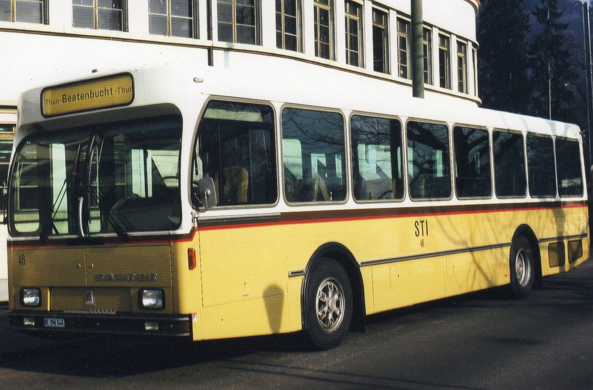 (D 005) - Aus dem Archiv: STI Thun - Nr. 46/BE 396'546 - Saurer/R&J im Jahr 1982 bei der Schiffl�ndte Thun