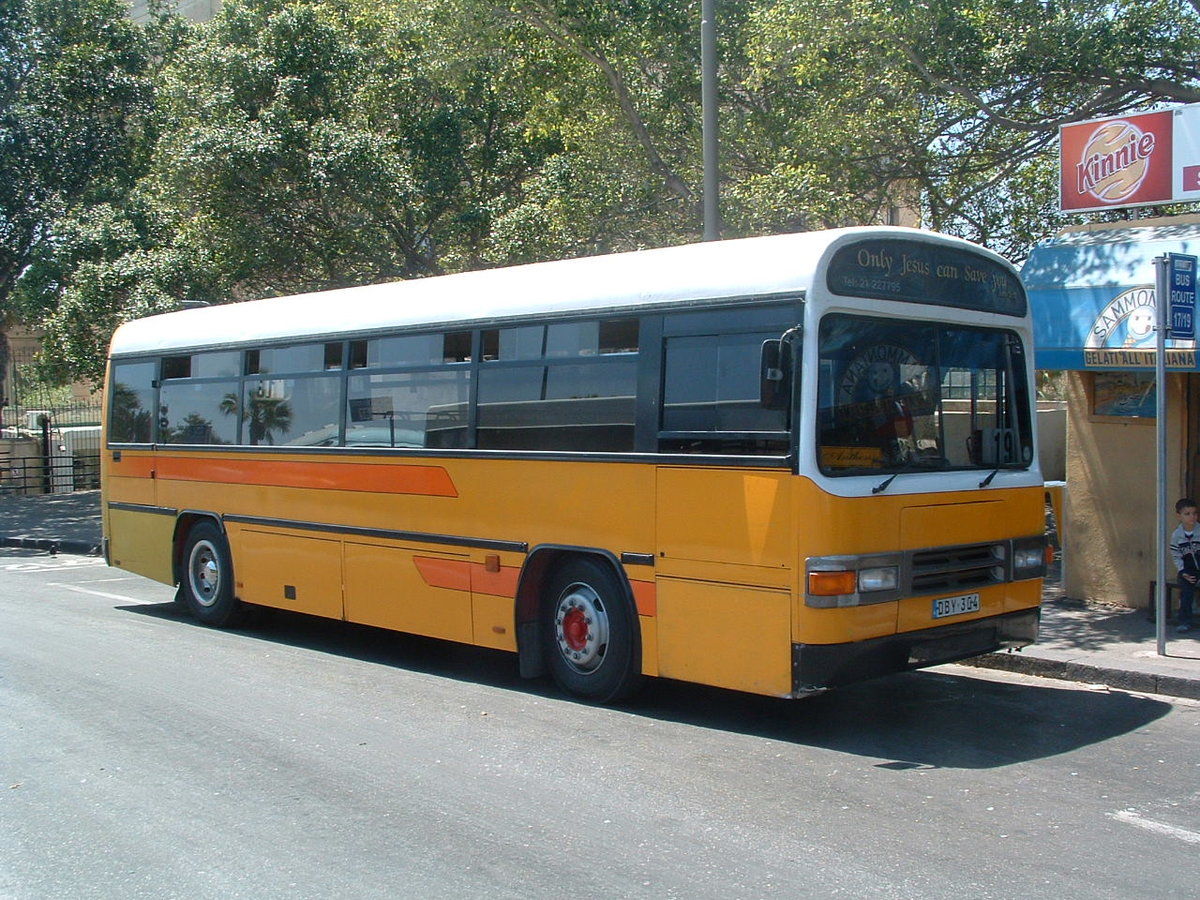 DBY 304
1974 Bristol LH6L
ECW B43F
New to Western National, fleet number 16060

Pictured at Valletta, Malta, on 1st May 2010.
