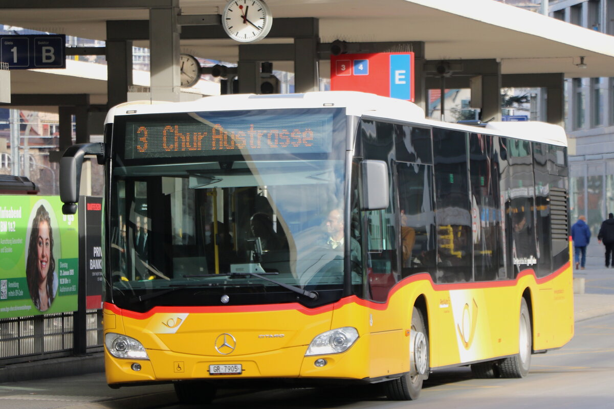 D�nser, Trimmis - GR 7905/PID 11'448 - Mercedes am 15. Januar 2025 beim Bahnhof Chur (Aufnahme: Martin Beyer)