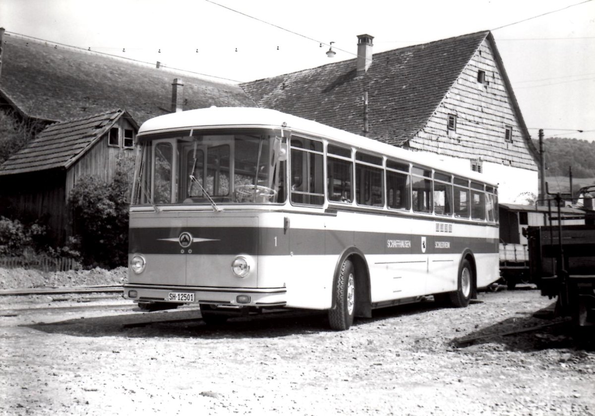 (MD359) - Aus dem Archiv: ASS Schleitheim - Nr. 1/SH 12'501 - Saurer/T�scher um 1970