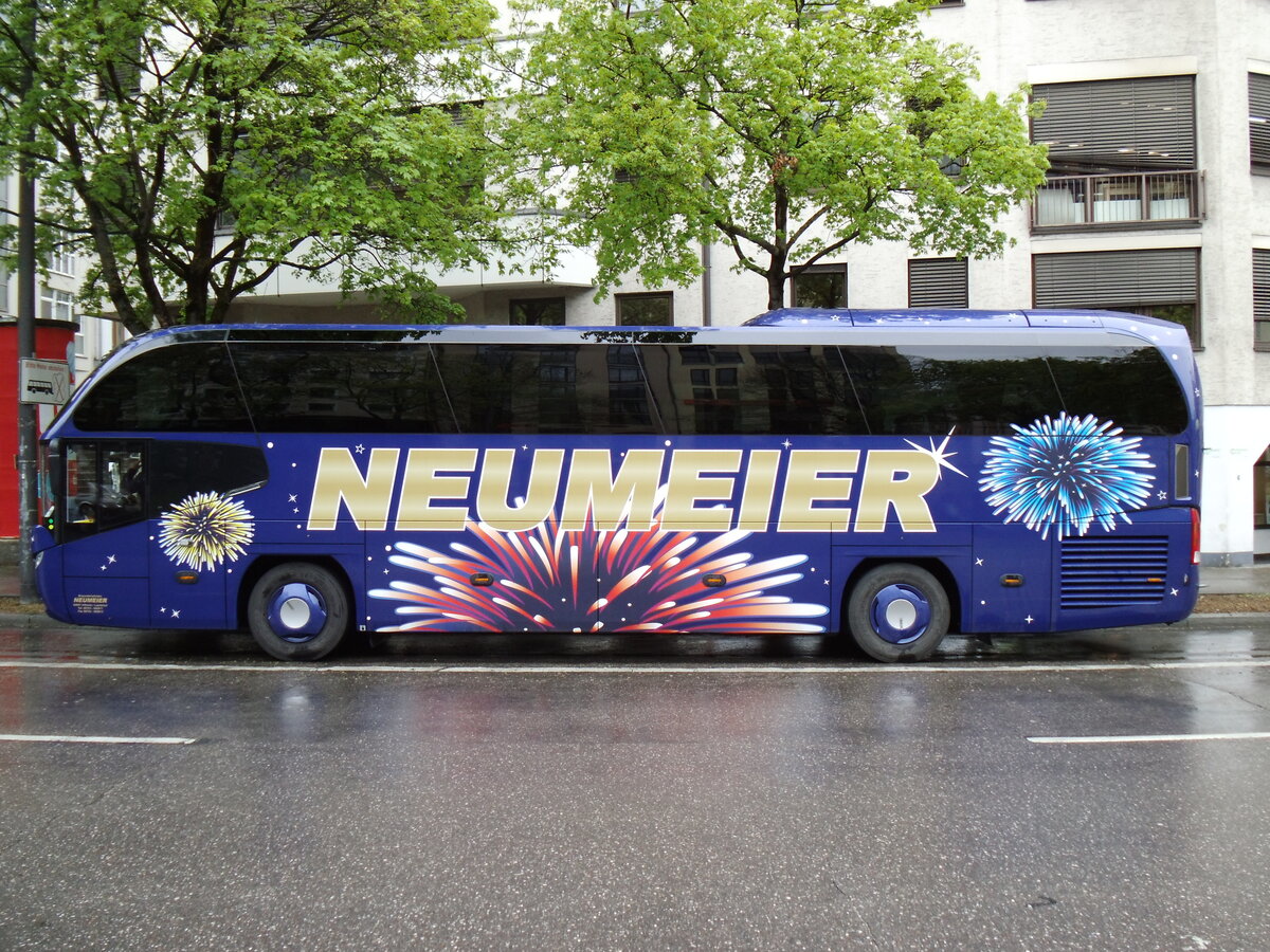 Neumeier, Essenbach - Neoplan Cityliner am 10. April 2014 in M�nchen (Aufnahme: Martin Beyer)