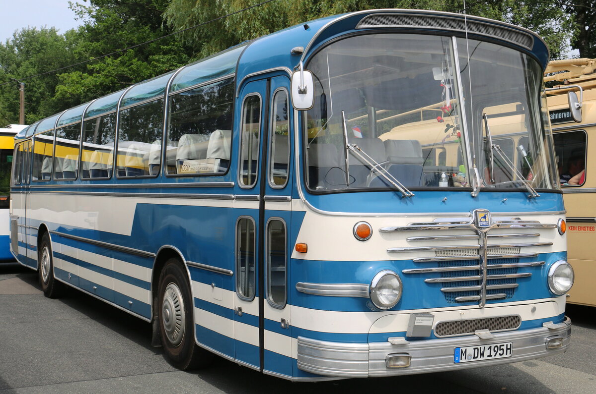 OCM, M�nchen - Nr. 9/M-DW 195H - B�ssing/Emmelmann (ex Kriner, Kr�n) am 19. Juni 2022 in Solingen (Aufnahme: Martin Beyer)
