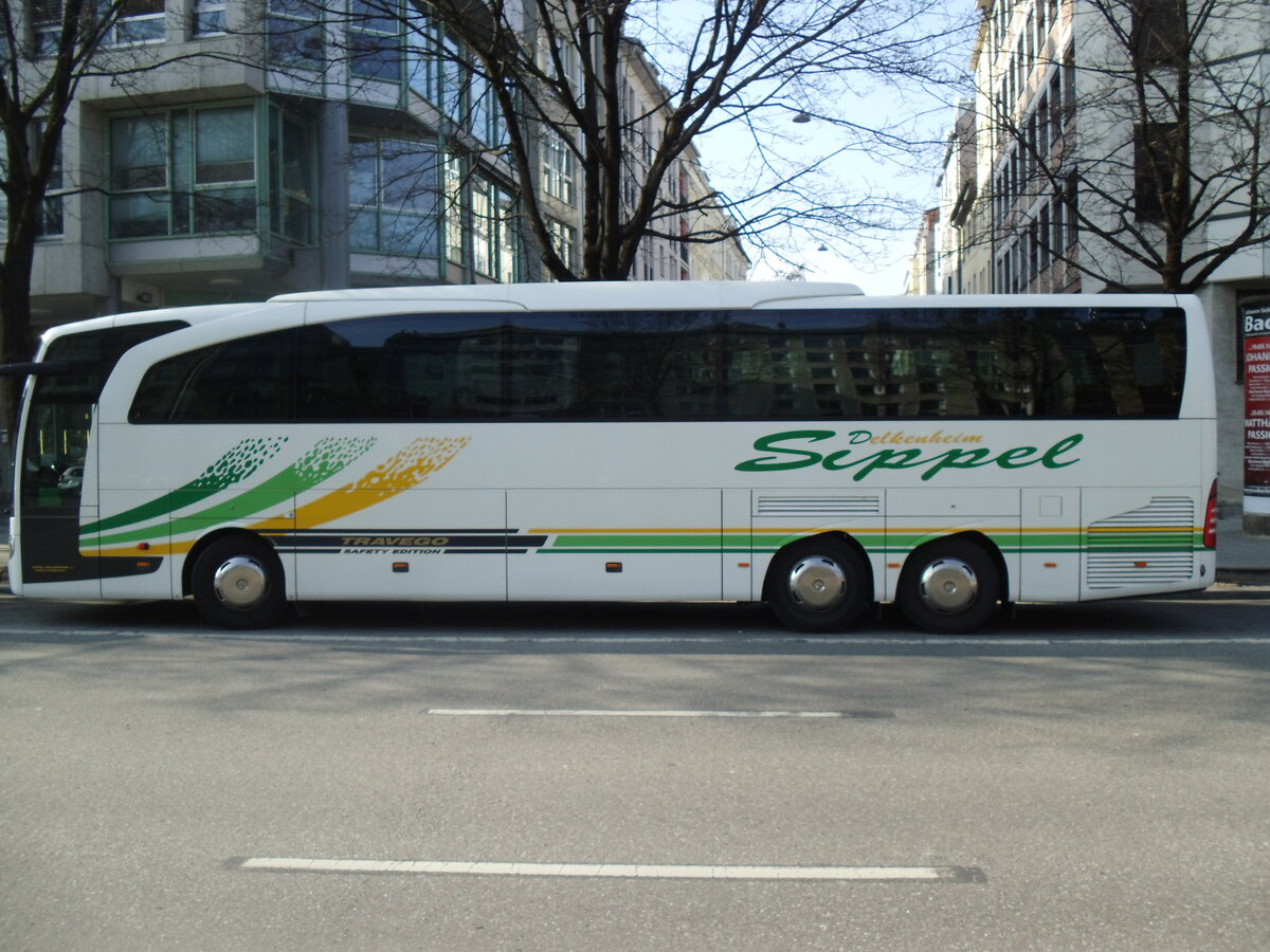Sippel, Wiesbaden - Mercedes Benz Travego am 10. M�rz 2016 in M�nchen (Aufnahme: Martin, Beyer)