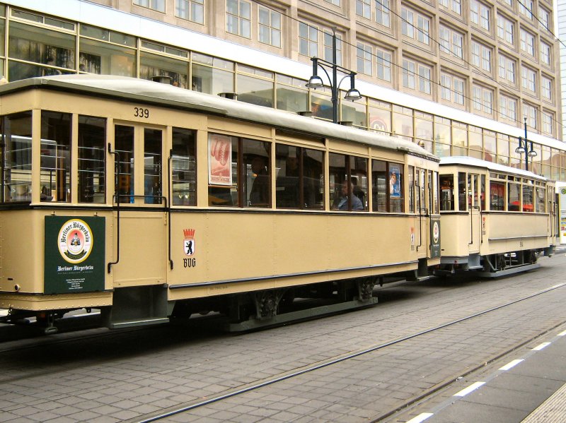 Beiwagen 339 und Beiwagen      am S-Bhf. Alexanderplatz, 12.10.2008