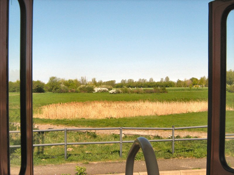 Blick aus dem TATRA-Wagen 482 in der Endschleife Frz. Buchholz, 2009