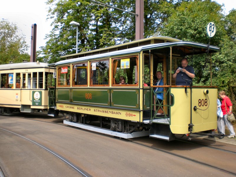 Blick zum Beiwagen 808 in der Schleife Mahlsdorf, Berlin 9. August 2009