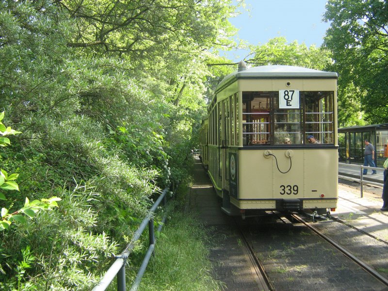 Bw 339 in der Endstelle Altes Wasserwerk, 17.5.2009