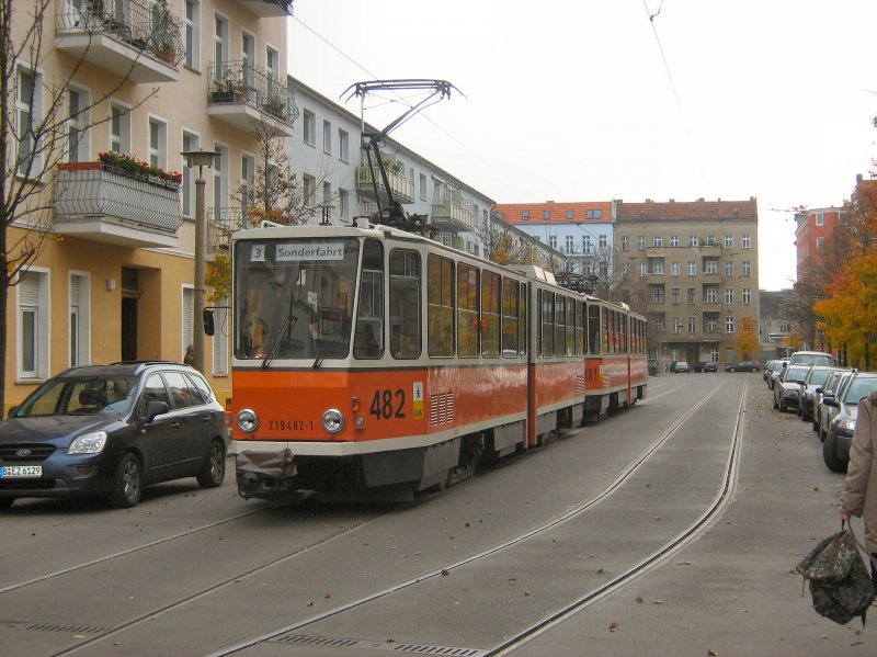 Doppeltraktion in der Schleife U-Bhf Schwarzkopffstrasse, 9.11.2008 Berlin