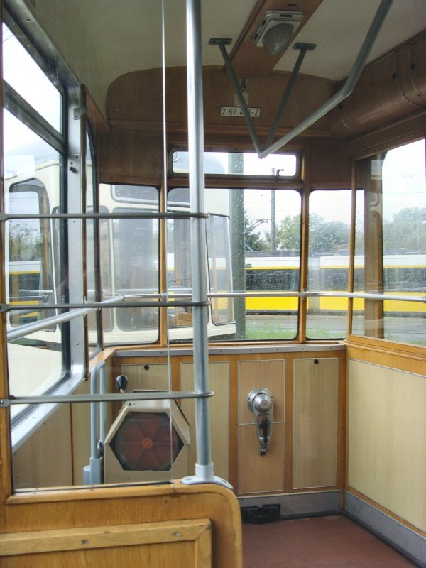 Im REKO-Beiwagen in der Schleife Hohensch�nhausen, Zingster Strasse, Berlin Oktober 2009