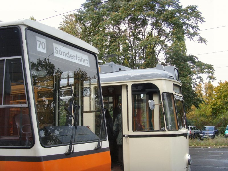 KT4D und REKO-TW w�hrend einer Pause bei der Themenfahrt im Oktober