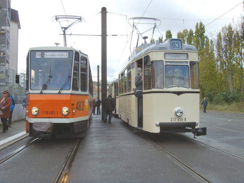 KT4D und REKO-ZUG in der Schleife Langenbeckstrasse, Berlin Oktober 2009
