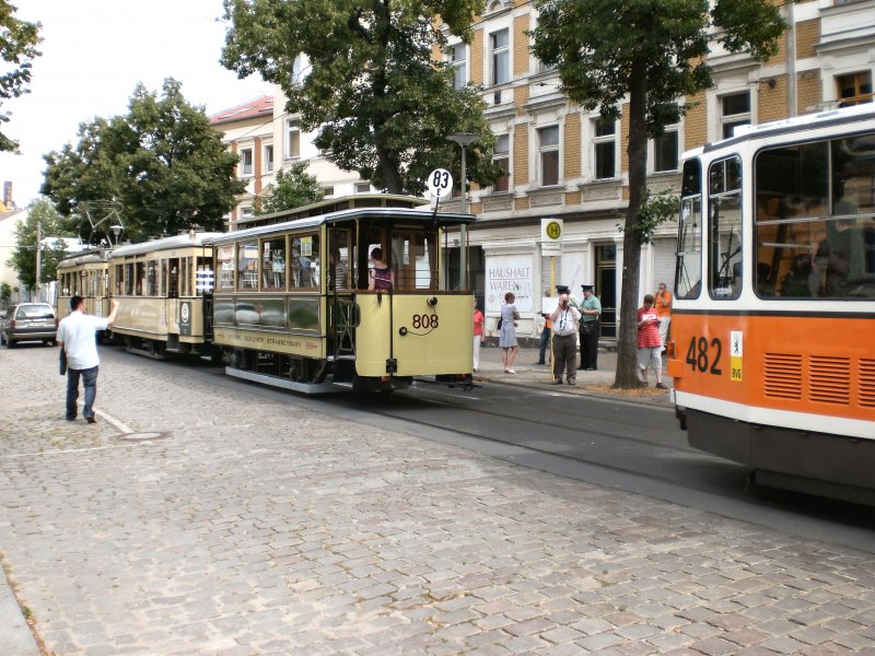 Pause bei der August-Themenfahrt in Johannisthal, Berlin 9. August 2009