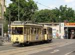 T24/B24-Zug biegt in die B�lschestrasse ein, Berlin-Friedrichshagen 17.5.2009
