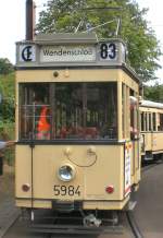 Tw 5984 mit Beschilderung Wendenschlo� in der Schleife Mahlsdorf, Berlin 9.
