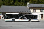 (281'049) - AAGU Altdorf - Nr. 25/UR 9452 - Mercedes am 7. Oktober 2025 beim Bahnhof Linthal