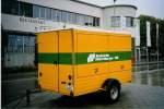 (063'719) - BHW Wil - TG 84'851 - Reuter Gep�ckanh�nger am 9. Oktober 2003 beim Bahnhof Wil