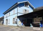 (202'555) - PostAuto-Haltestelle am 19. M�rz 2019 beim Bahnhof Ambr�-Piotta
