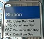 (149'526) - ZVV-Haltestellenschild - Gr�ningen, Station - am 31.