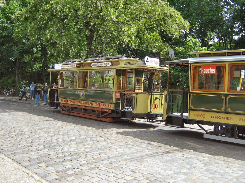 Tw 10 vor Bw in der Schleife S-Bhf K�penick, 17.5.2009