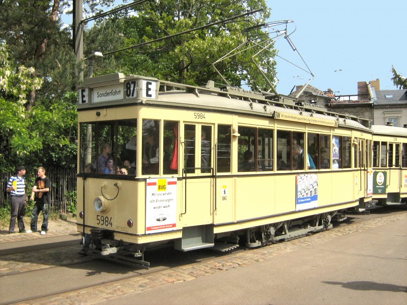 Tw 5984 in Alt-Schm�ckwitz, Schm�ckwitzer Uferbahn - Themenfahrt 17.5.2009